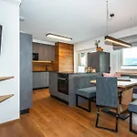 Daire Apartmenthaus Maximilian *