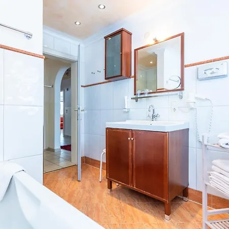 Lägenhet Apartmenthaus Maximilian *