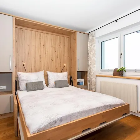 Apartmenthaus Maximilian Apartman Neukirchen am Großvenediger